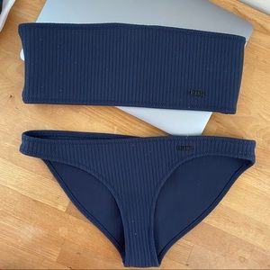 Triangl Twinnie Set in Navy